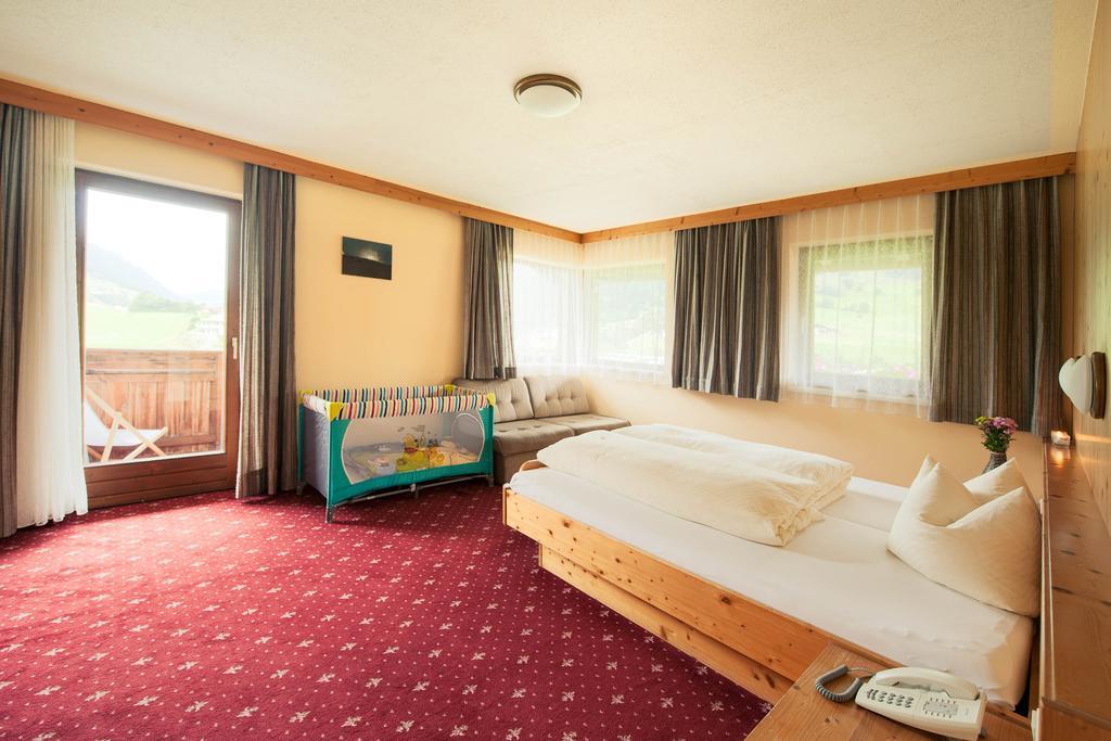Hotel Steuxner Neustift im Stubaital Kamer foto