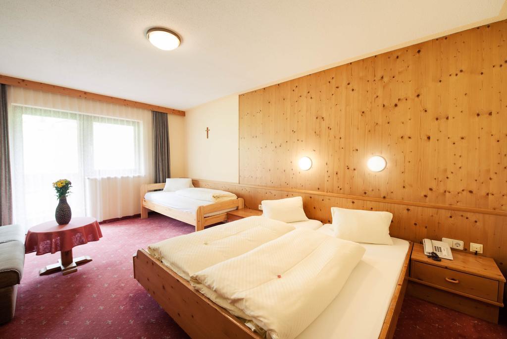 Hotel Steuxner Neustift im Stubaital Kamer foto