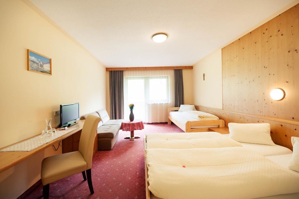Hotel Steuxner Neustift im Stubaital Kamer foto