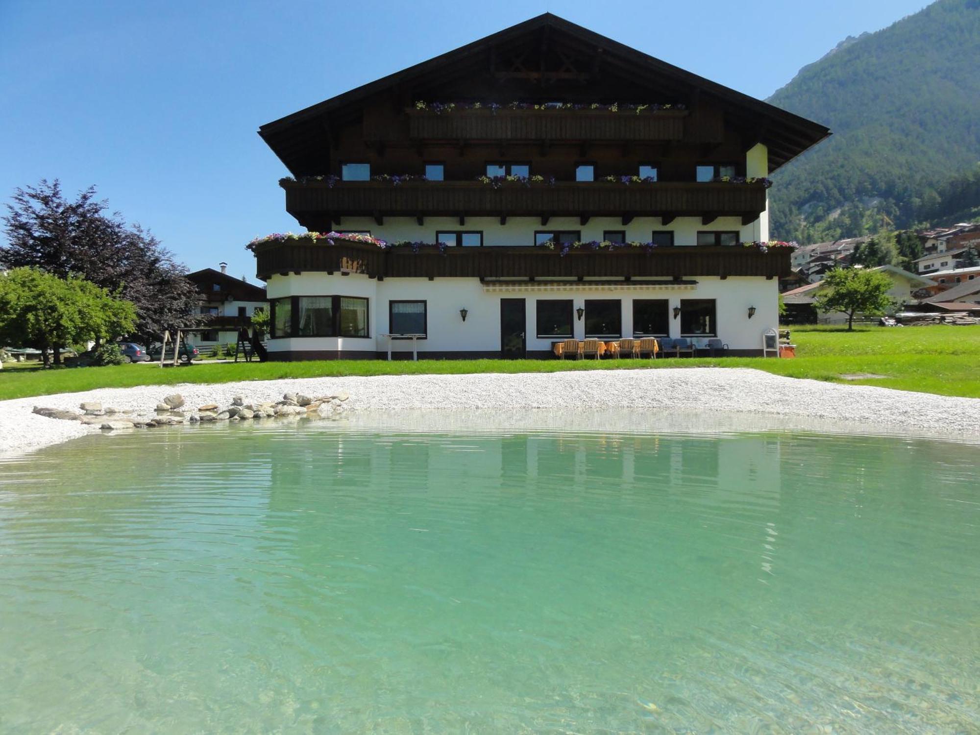 Hotel Steuxner Neustift im Stubaital Buitenkant foto