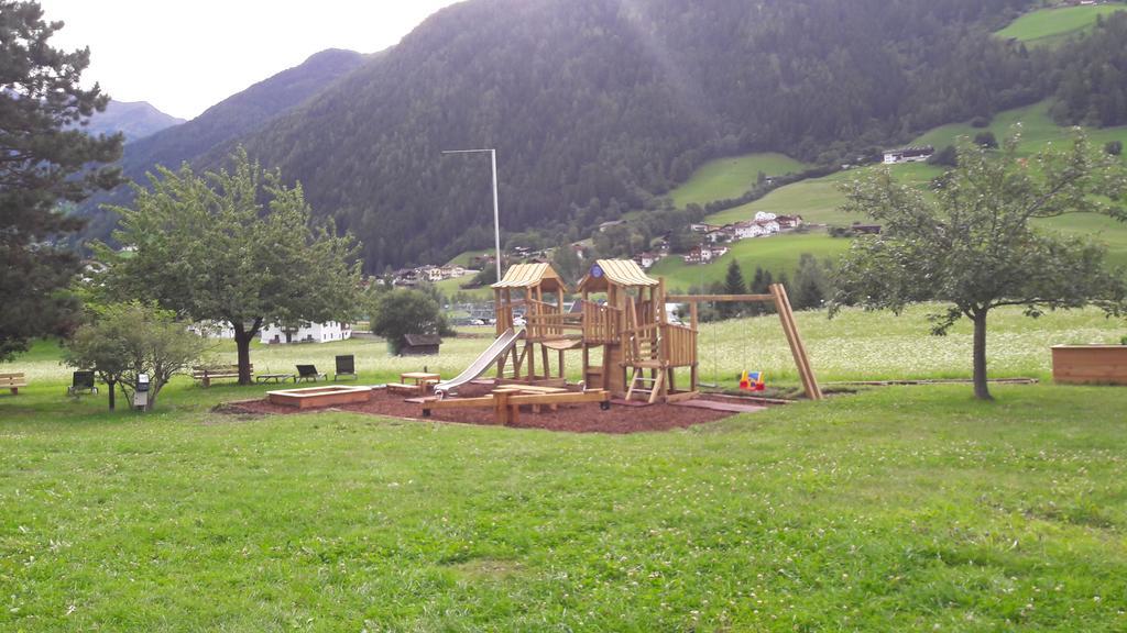 Hotel Steuxner Neustift im Stubaital Buitenkant foto