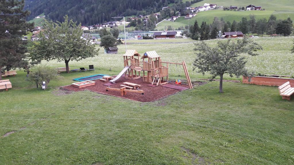 Hotel Steuxner Neustift im Stubaital Buitenkant foto